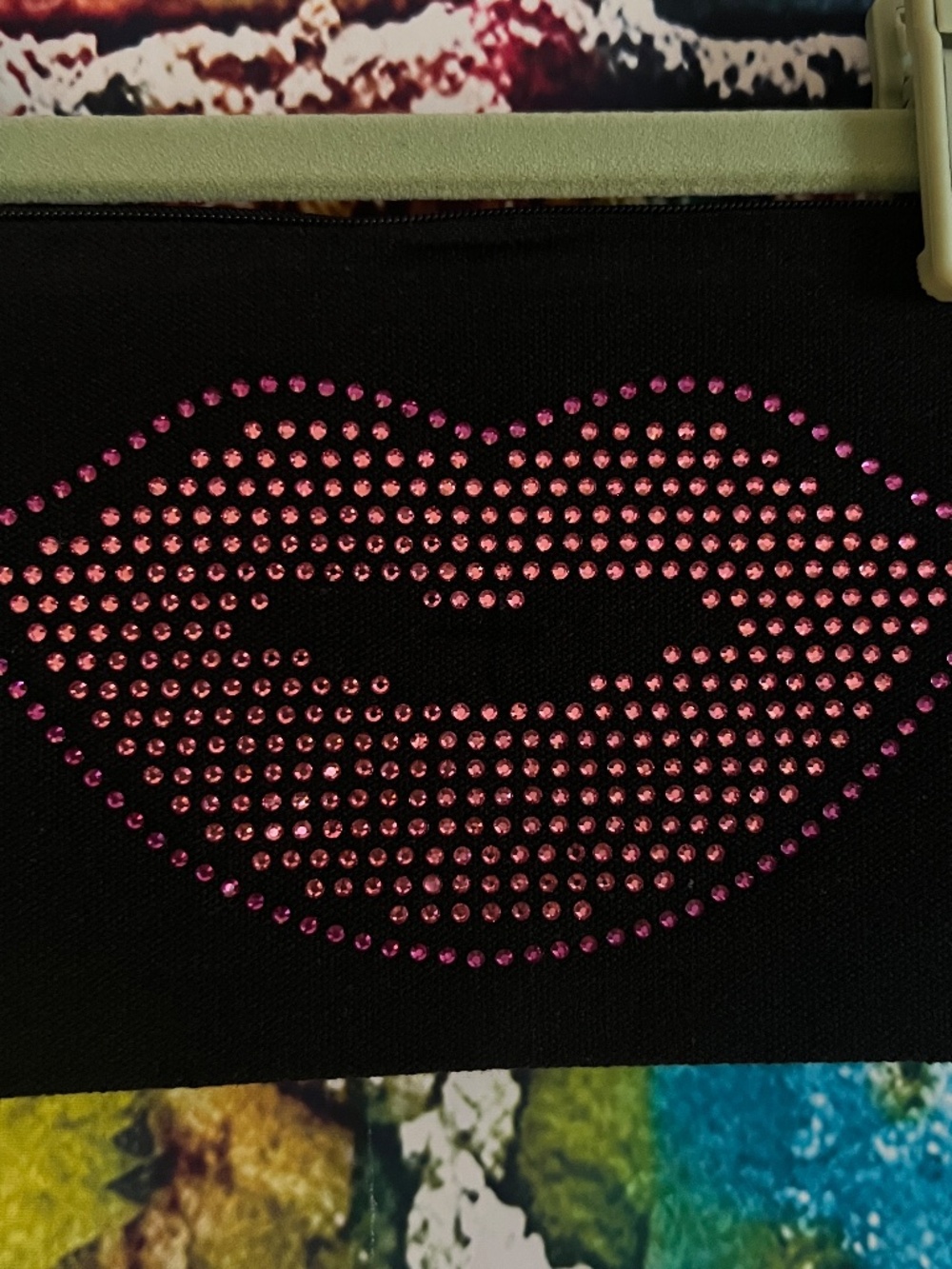 Lips Rhinestone Zipper Pouch [39R] - Picture 5 of 5